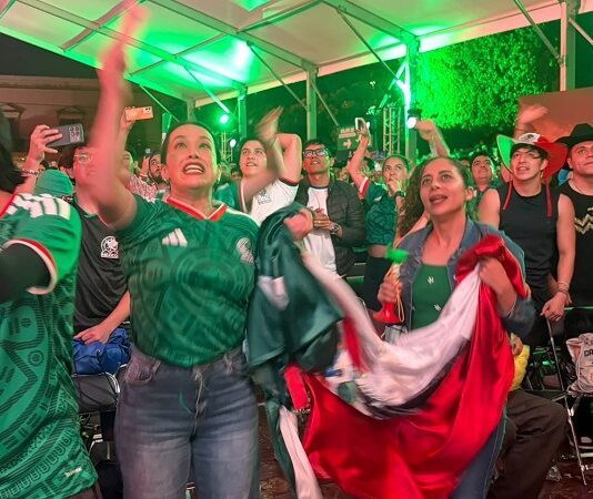 Vence México a Ecuador 2-0 y avanza a siguiente fase en el Mundial 26
