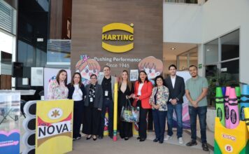 Inicia Melanie Murillo donación de útiles escolares en Silao