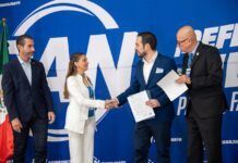 Alan Márquez formaliza su registro en el programa ‘Defensores de la Patria, la Familia y la Libertad’ del PAN