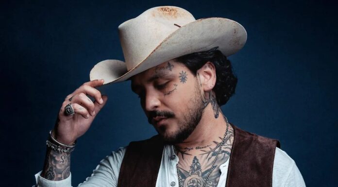 Colectivo reprocha presencia de Christian Nodal en el FIG por deudor alimentario