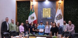 Ayuntamiento reconoce a joven talento deportista de Silao