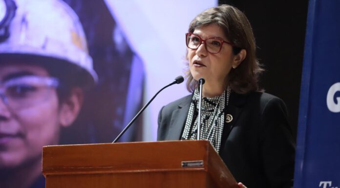 UG es sede de foro para fortalecer al sector minero de Guanajuato