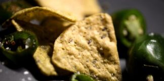 EU investiga brote de salmonela ligada a consumo de chiles mexicanos
