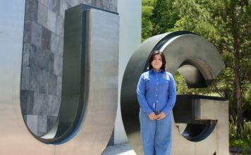 Emily Zamudio, estudiante de la UG, seleccionada por IEEE Women in Photonics