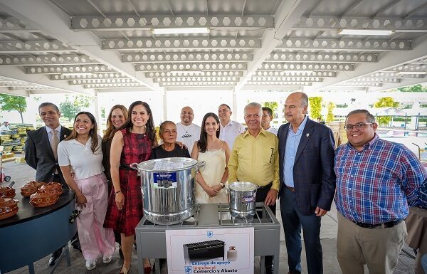 Entregan en León equipamiento para fortalecer emprendimientos