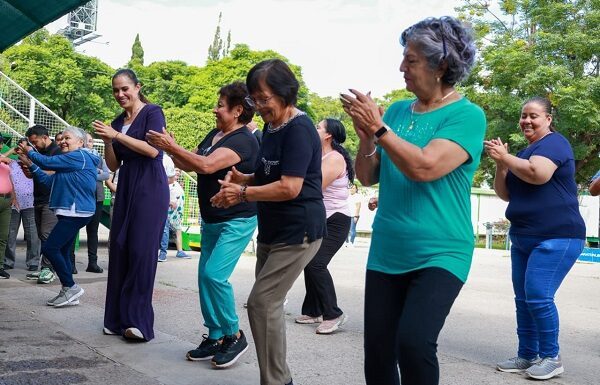 Inicia León semana de actividades para celebrar día de los abuelos