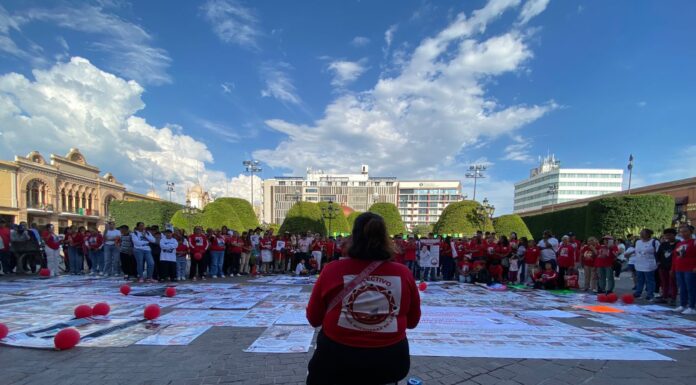 Con memorial y marchas colectivos conmemoran día de las víctimas Colectivos levantan su voz por los ausentes. Foto: Jessica de la Cruz