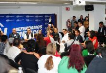 Duplica Jorge Espadas meta de firmas y suma a Alexia Medina