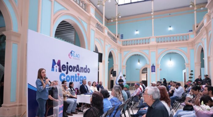Entrega Melanie Murillo reconocimientos a trabajadores de Silao