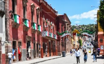 San Miguel de Allende se engalana con Fiestas Patrias y Tradiciones Patronales
