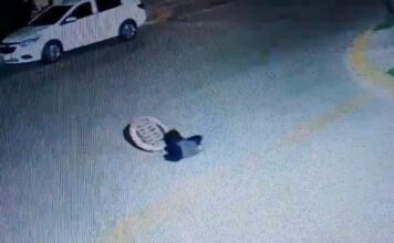 Captan a jóvenes emergiendo de las alcantarillas en León (VIDEO)