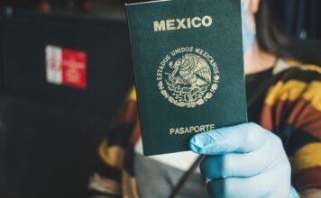 Plantea SRE restringir pasaporte a deudores alimentarios