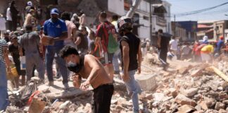 Terremoto en Colombia deja al menos 100 personas muertas