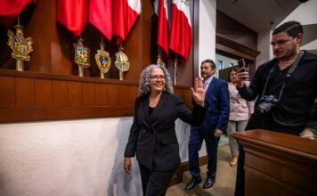 Graciela Domínguez asume gobierno interino de Sinaloa; es cercana a Rocha Moya