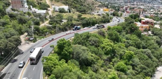 Refuerzan seguridad vial en libramiento Manuel Zavala de San Miguel de Allende