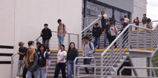 Rectora General da bienvenida a más de 3 mil nuevas abejas UG