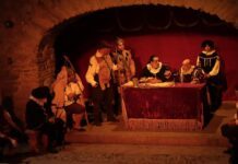 Celebran 74 años de Teatro Universitario en la UG