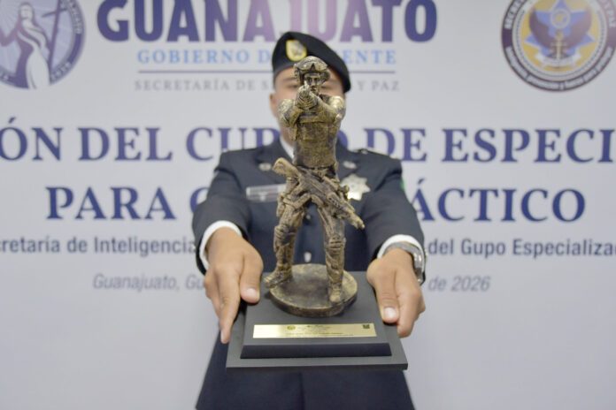 800 horas para estar listos cuando más se necesita concluyen 30 policías especialización táctica en Guanajuato 5