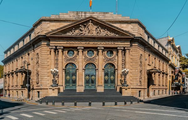 Reducen reservas internacionales del Banco de México hasta 481 millones de dólares
