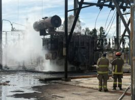 Ladrones de cable provocan explosión en planta de CFE en Silao