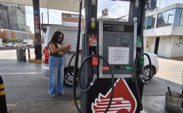 Hacienda frena alza del disel y le inyecta más subsidios