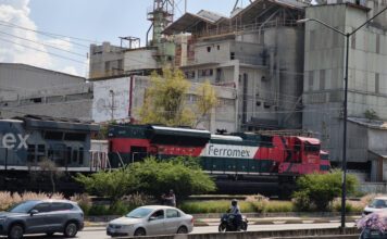 Ferroviarios buscan acuerdos con SHCP para uso de vías para carga