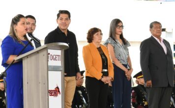 Participa Emmanuel Reyes Carmona en ceremonia de inicio escolar del CBTiS 198
