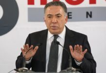 Regresa Inzunza al Senado y enciende el debate de la oposición