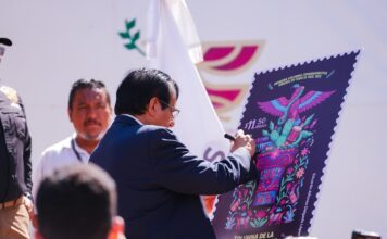 Realizan cancelación oficial de la Estampilla conmemorativa de la Columna en Celaya