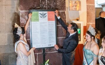 Con la Pega de Bando, San Miguel de Allende arranca sus Fiestas Patrias y Patronales