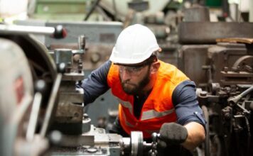 Actividad manufacturera incrementó durante agosto: INEGI
