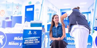 Inicia Libia Dennise campaña de vacunación invernal