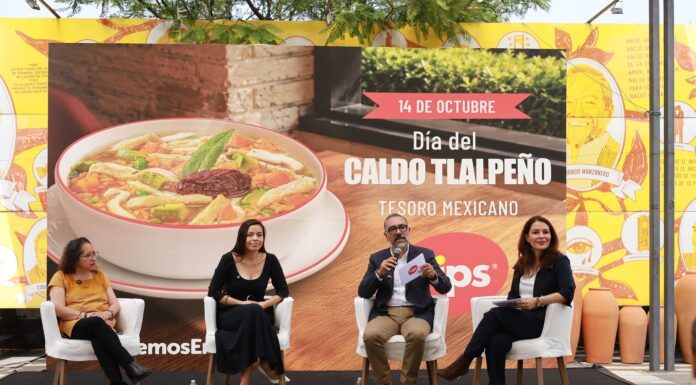Vips celebra el Día del Caldo Tlalpeño, un clásico de la gastronomía mexicana