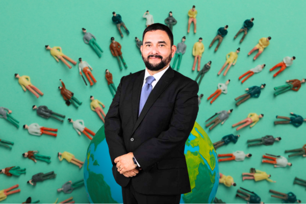 Dr. Moisés Herrera