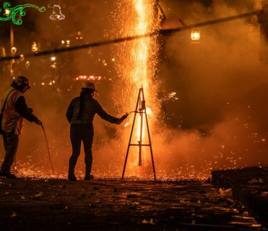 San Miguel espera el día que apaga la noche para que arda el cielo