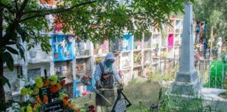 Manos que honran la memoria: alianza entre un pueblo y su historia en San Miguel de Allende