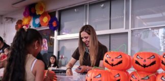 Melanie Murillo convive con infancias y familias en el centro de neurodivergencia
