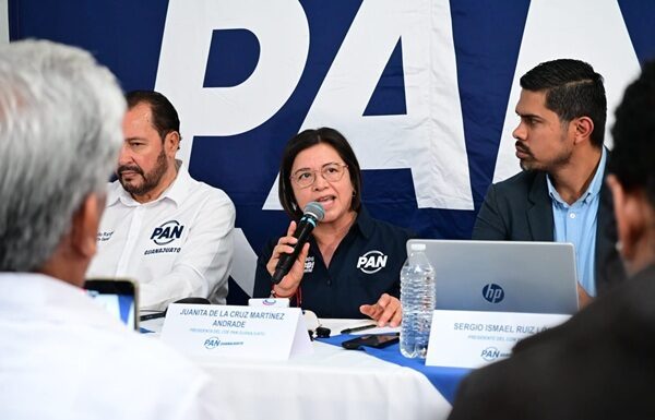 Presenta PAN contrainforme en Celaya; evidencian deficiencias
